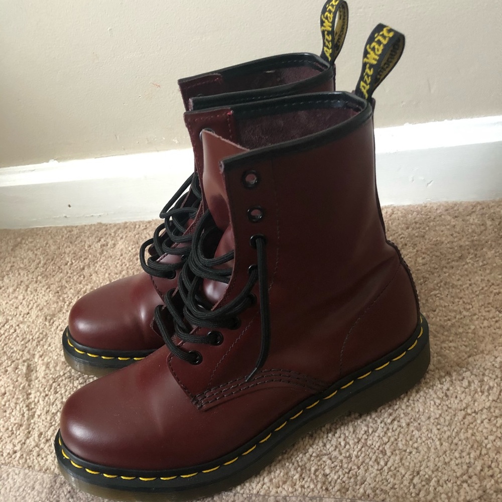 Women's Dr. Martens 1460 8-Eye Boot W